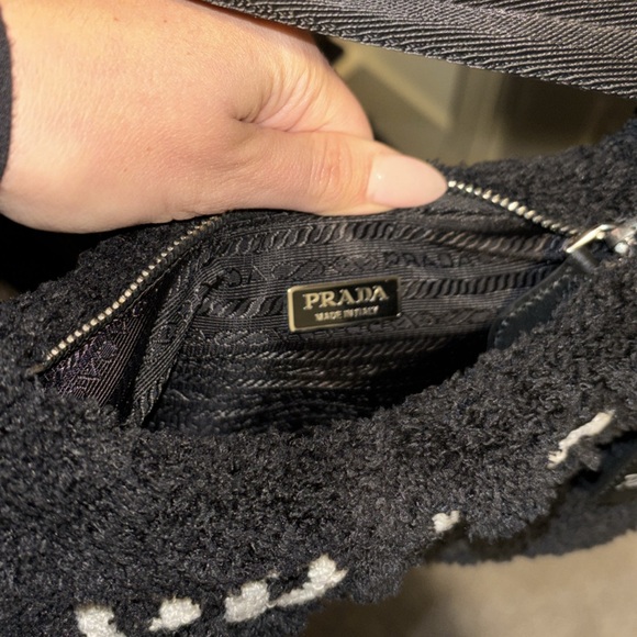 Prada re-Edition Terry bag in black - Picture 4 of 7